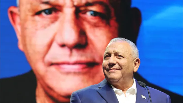 ex-chefe-do-exercito-israelita-lanca-campanha-eleitoral.-“pelo-futuro”