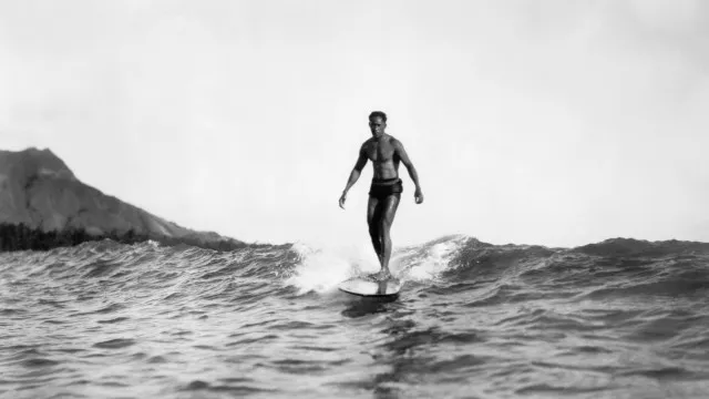 a-incrivel-e-surpreendente-historia-do-surfe