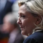 le-pen-admite-desistir-das-presidenciais-se-usar-pulseira-eletronica