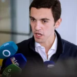 carneiro-“enganou-ou-foi-enganado”-sobre-“casas-prontas”,-diz-bugalho