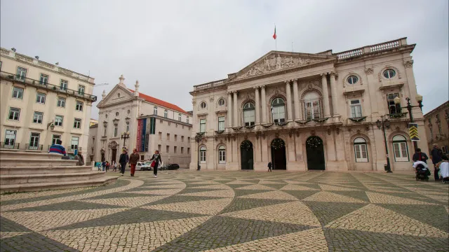 oposicao-acusa-moedas-de-dificultar-participacao-de-lisboetas-em-reunioes