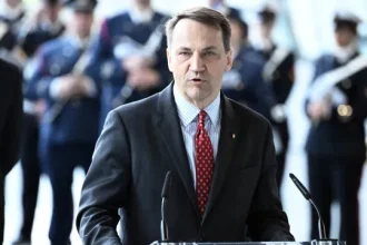 governo-hungaro-revoga-asilo-politico-de-polacos-procurados-pela-policia