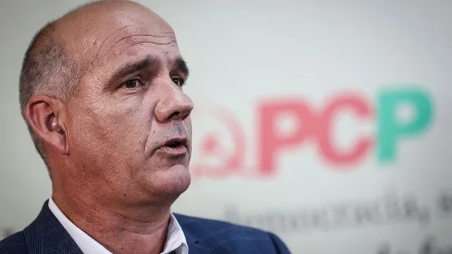 fundacao-de-portugal.-pcp-diz-que-nomeacao-de-portas-“nao-e-adequada”