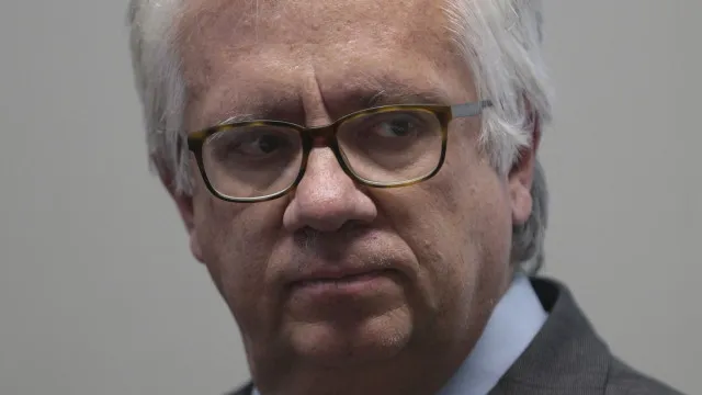 “luis-neves-e-graca-carvalho-sao-excecoes-num-governo-perigoso”