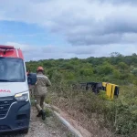 onibus-com-romeiros-tomba-no ceara-e-provoca-morte-de-duas-pessoas