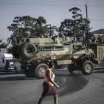 manifestacoes,-ataques-e-milhares-a-fugir.-que-se-passa-na-africa-do-sul?