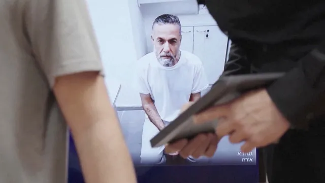 hussam-abu-safiya,-medico-palestiniano-detido,-esta-em-estado-critico