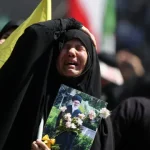 grande-oracao-funebre-por-khamenei-ainda-na-ausencia-do-filho-mojtaba