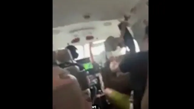filmada-reacao-de-passageiros-de-aeronave-que-‘aterrou’-em-rio-nos-eua