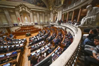 psd-adia-novamente-votacao-na-especialidade-da-chamada-lei-das-burcas