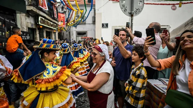 operacoes-de-pagamento-nos-santos-populares-cresceram-26%