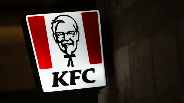 dona-da-kfc-e-pizza-hut-extingue-quase-900.000-acoes-e-reduz-capital