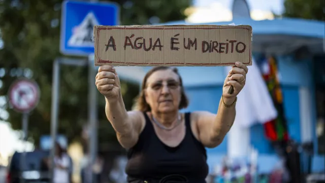 agua-em-almada?-declaracoes-da-ministra-“nao-correspondem-a-realidade”