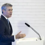 carneiro-acusa-montenegro-de-“insensibilidade-atroz”-sobre-exames