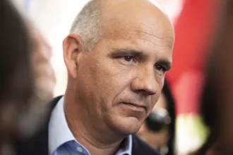 governo-“esta-com-pressa”-para-realizar-plano-“ao-servico-de-grupos”