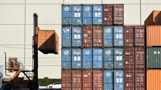 exportacoes-recuam-0,2%-e-importacoes-crescem-3,5%-ate-maio