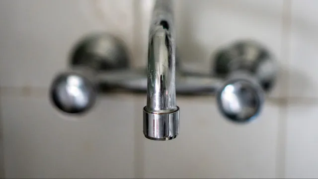 pcp-culpa-ps-e-psd-pela-falta-de-agua-em-almada