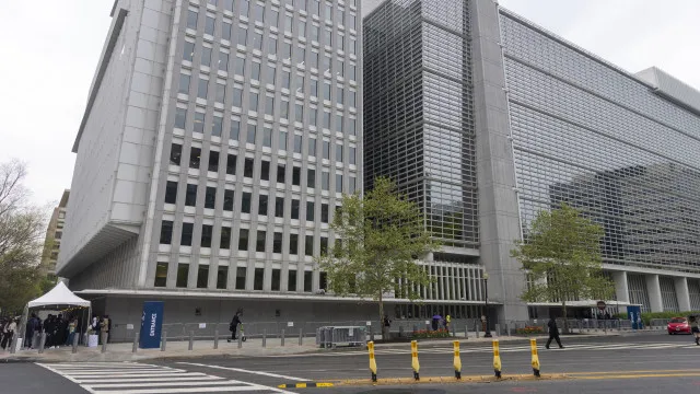 banco-mundial-entrega-e2,93-mil-milhoes-a-ucrania