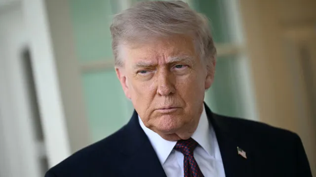 eua-tem-“1.00-misseis”-apontados-caso-teerao-tente-assassinar-trump