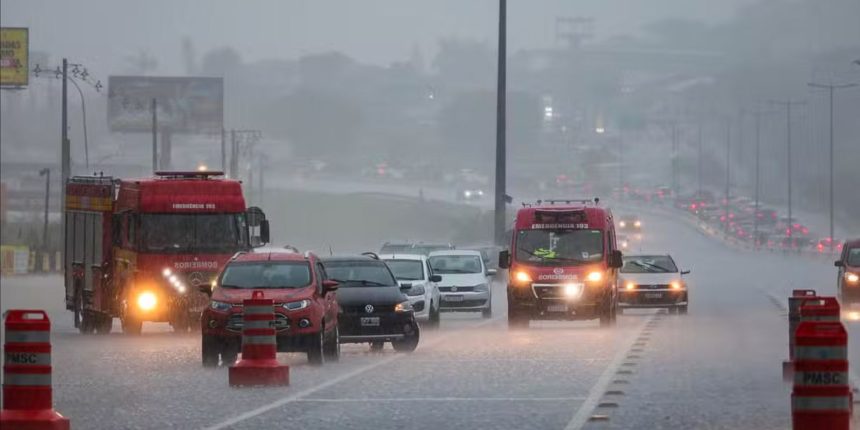 defesa-civil-alerta-para-temporal-em-santa-catarina