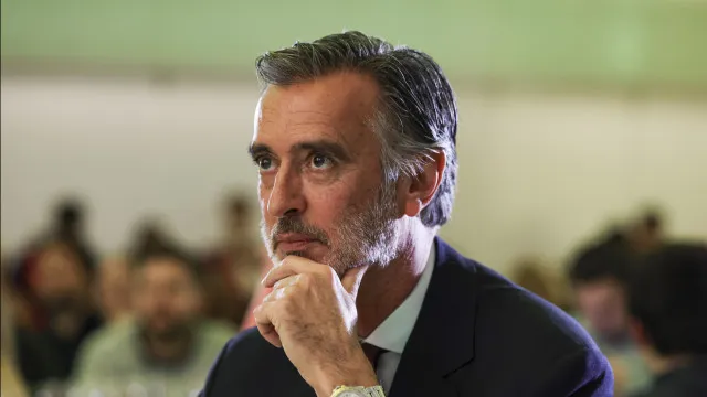 ministro?-“arrogante.-so-faltou-acusar-alunos-de-fazerem-exames-a-mais”