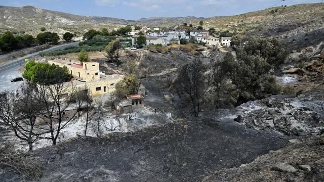 no-de-mortos-apos-incendio-em-almeria-sobe-para-13.-vitima-tinha-93-anos