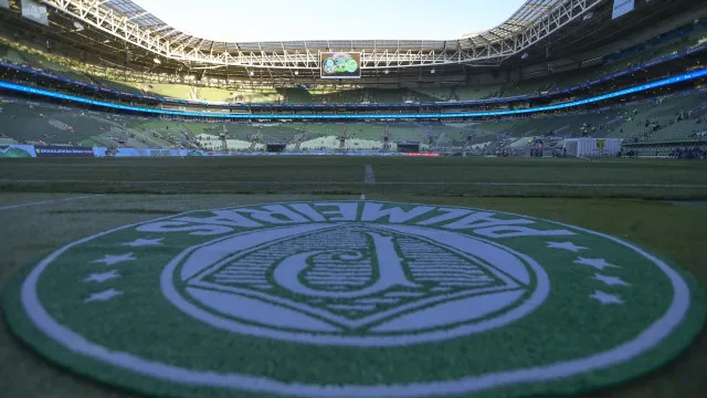 palmeiras-projeta-receber-r$-60-milhoes-com-zagueiros-fora-dos-planos