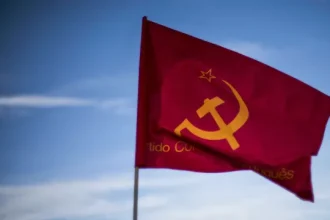 pcp-critica-“politica-belicista”-dos-aliados-e-subordinacao-de-portugal