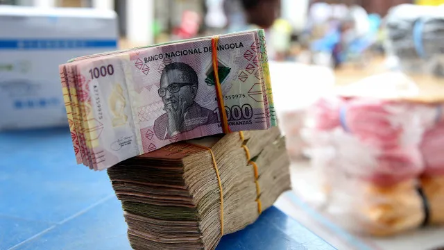 oxford-economics-destaca-abrandamento-da-inflacao-em-angola