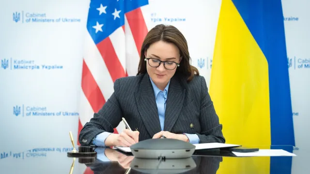 ucrania:-parlamento-oficializa-demissao-anunciada-da-primeira-ministra
