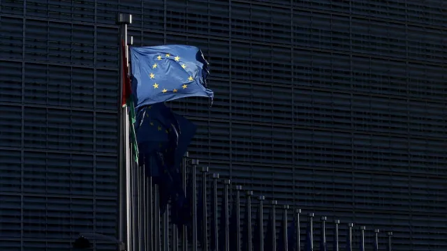 comissao-europeia-sauda-fim-da-barreira-entre-gibraltar-e-espanha