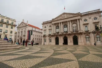 esquerda-critica-venda-de-10-terrenos-municipais-em-lisboa