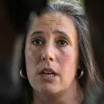 livre-ve-pais-instavel-e-pede-reacao-a-eventual-revisao-constitucional