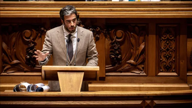 il-diz-que-estado-esta-em-falencia-e-as-pessoas-estao-“desiludidas”