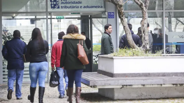 at-recebe-dados-de-103-autoridades-fiscais-sobre-rendimentos-fora-do-pais