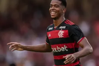 flamengo-empresta-carlinhos-ao-athletic-ate-fim-do-seu-contrato