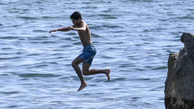 criancas-de-estados-insulares-com-sete-vezes-mais-calor-do-que-em-2000