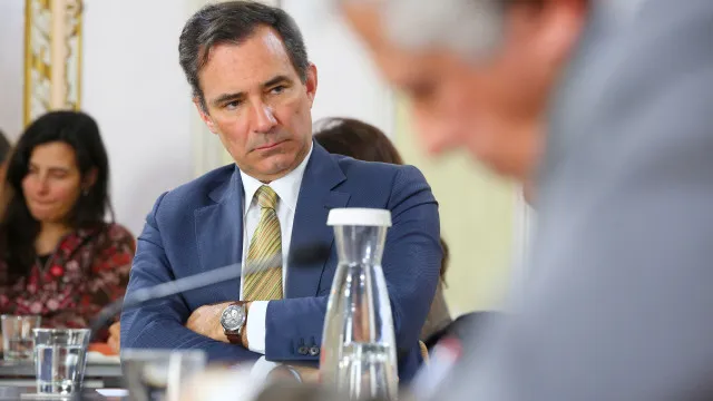 “responsabilidade-nao-e-dos-professores”-pelo-“caos-que-o-governo-lancou”