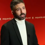 “se-notas-sairem-amanha-e-gracas-a-quem-corrigiu-de-madrugada,-de-graca”