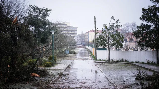 vinte-e-uma-estradas-permanecem-fechadas-por-causa-das-tempestades