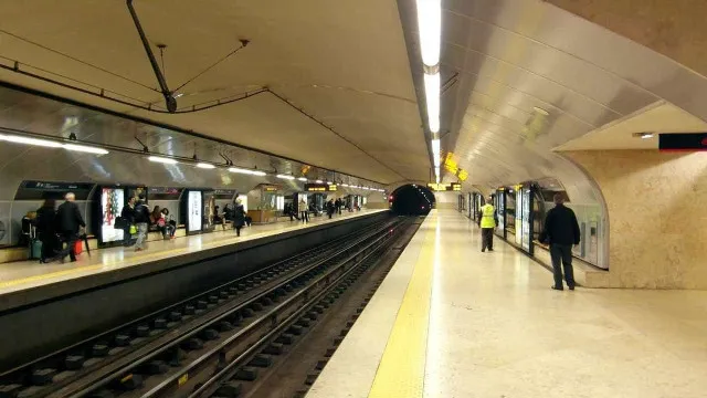 circulacao-na-linha-vermelha-do-metro-de-lisboa-interrompida