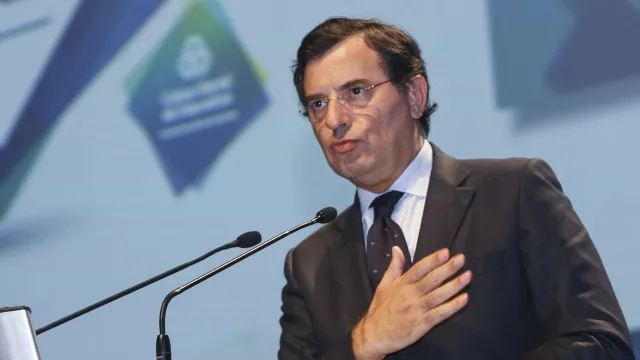 governo-nao-sera-“fator-de-crise-e-instabilidade”,-diz-castro-almeida