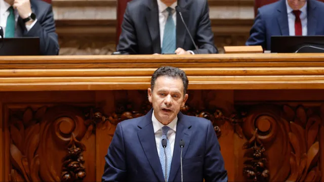 montenegro:-“nao-ha-nenhum-caos-nos-exames-em-portugal”