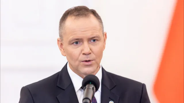 presidente-polaco-veta-lei-de-legalizacao-das-unioes-civis.-“nao-posso”