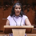 pcp-acusa-governo-de-usar-estudantes-como-cobaias-e-exige-garantias