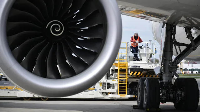 taag-estreia-hoje-boeing-787-10-dreamliner-na-rota-luanda-lisboa