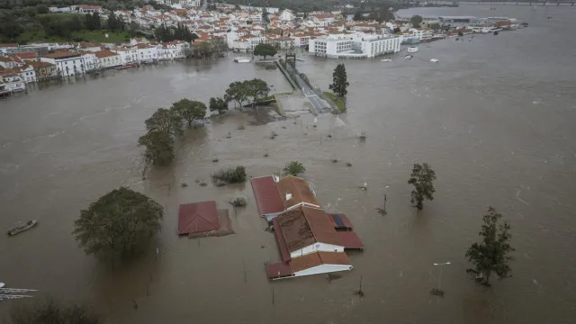 tempestades,-tornados-e-o-calor-preocupam-quem-compra-casa-em-portugal