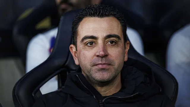 xavi-diz-que-quer-treinar-selecao