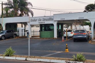moraes-nega-pedido-para-javier-milei-visitar-bolsonaro-em-casa