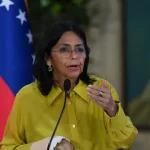 presidente-interina-da-venezuela-condecora-6-mil-socorristas.-“dignidade”